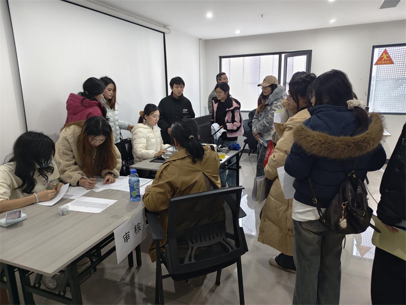 医学院圆满完成2026年全国护士执业资格考试报名工作